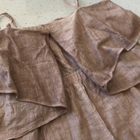 Amandi Kinny flounce romper - Picture 3 of 11